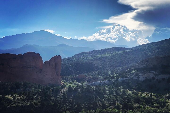 Stunning views of Pikes Peak from Garden of the Gods!